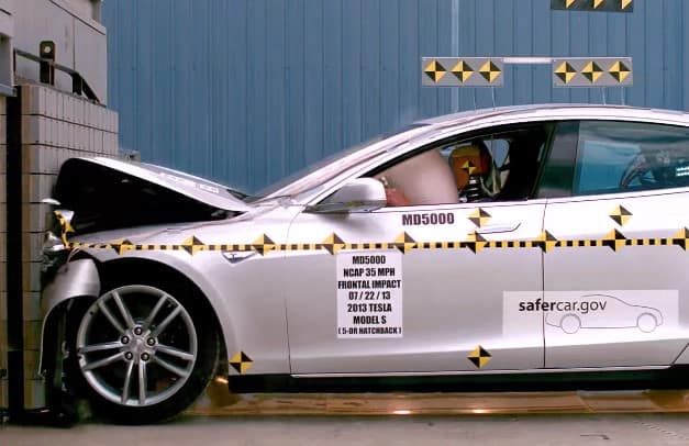 краш тест автомобиль тесла